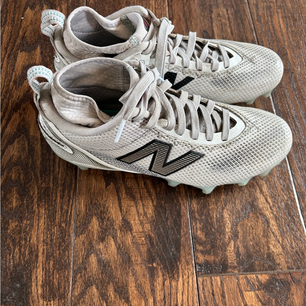 New Balance Freeze LX V5 Adult 7.5 lacrosse cleats worn one season